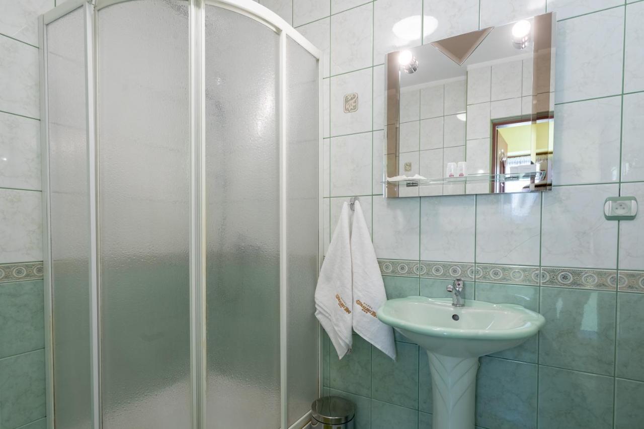 Hotel Goralski Raj Nowy Targ Eksteriør billede